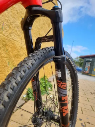 Horquilla FOX Rhythm 32 y 100mm 29" *URGE VENTA*