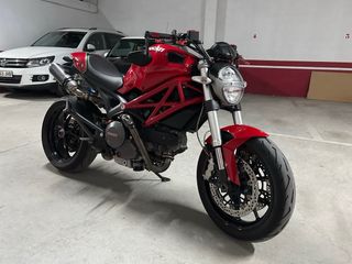Ducati Monster 796