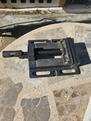 Mordaza tornillo industrial 150mm