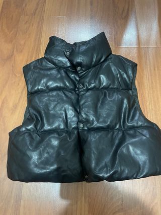 Chaleco acolchado negro Stradivarius