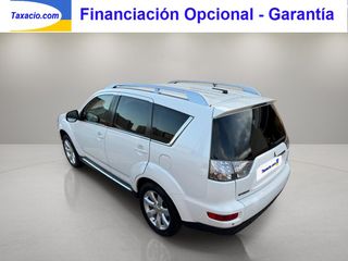 Mitsubishi Outlander 2.2 DID 7 PLAZAS AUTOMATICO