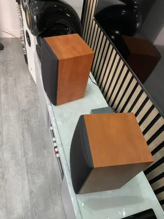 Altavoces Bowers & Wilkins DM601 S3 Marrones