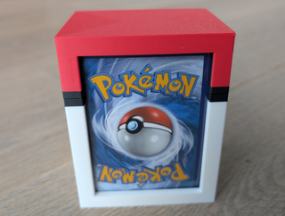 Caja Mazos Pokémon con expositor para carta