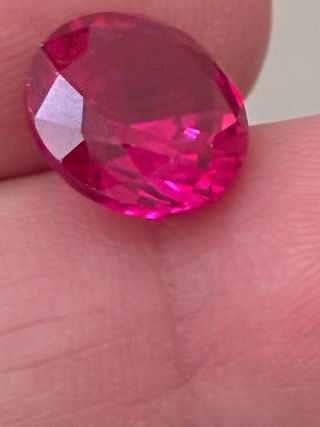 Rubí Mogok Birmano 4.00 Ct Impecable