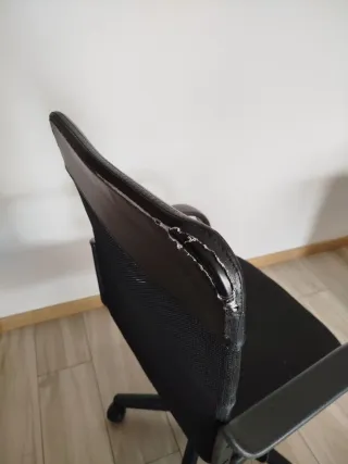 Silla de oficina negra