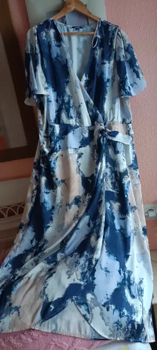 Vestido largo cruzado estampado