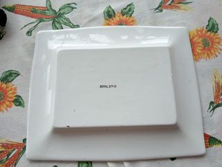 Vassoio in ceramica con fiori