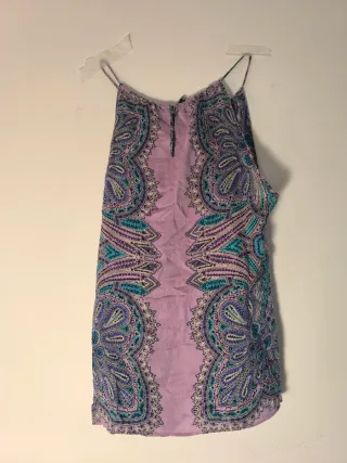 Top Massimo Dutti violeta con etiqueta