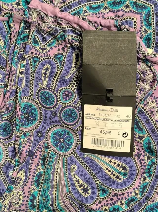 Top Massimo Dutti violeta con etiqueta