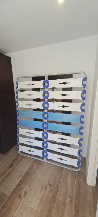 vestidor + 2 mesitas + sinfonier