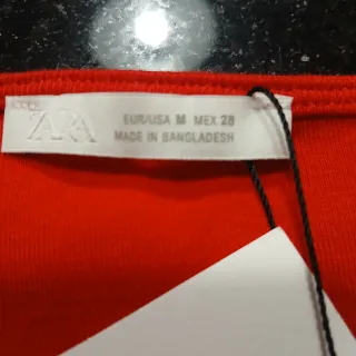 Camiseta Zara Roja Manga Larga