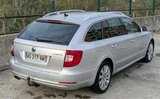 Skoda Superb 2011
