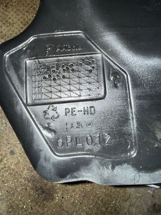 Depósito de gasolina +bomba de gasolina