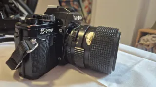 Minolta X-700 Cámara Analógica con Flash