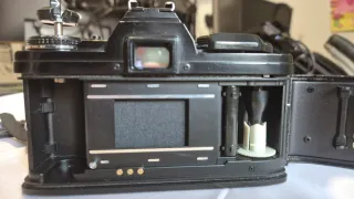 Minolta X-700 Cámara Analógica con Flash