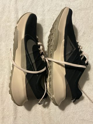 Nike Juniper Trail sin usar