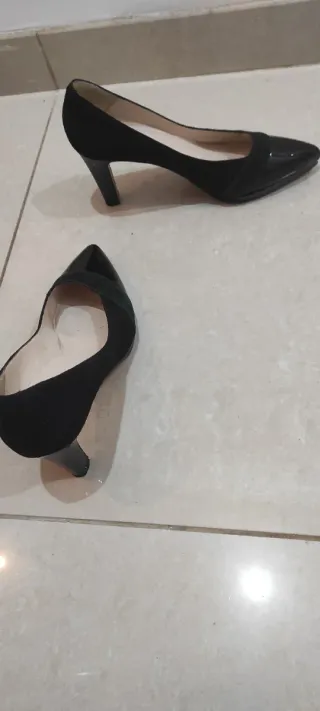 Zapatos de tacón negros
