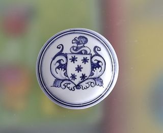 Caixa circular ou guarda jóias em cerâmica réplica