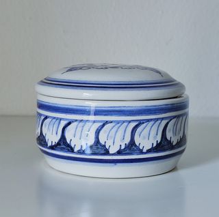 Caixa circular ou guarda jóias em cerâmica réplica