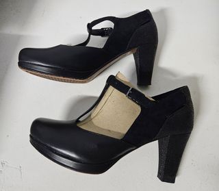 Zapatos de tacón Clarks de cuero negros