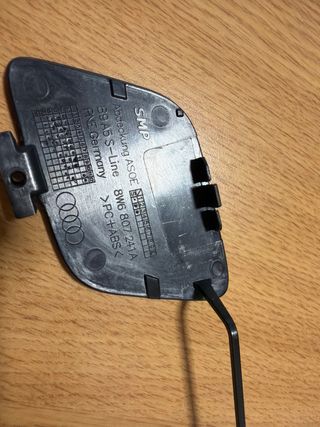 Tapa gancho remolque Audi 8W6807241A