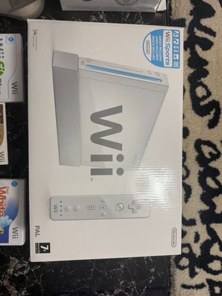 Nintendo Wii + Balance Board + Volante