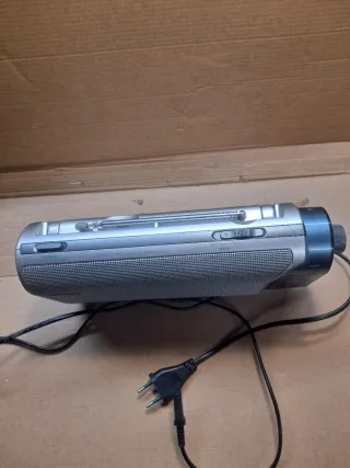 Radio Sony Portátil Plata