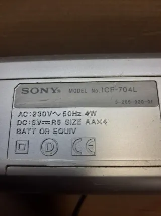 Radio Sony Portátil Plata