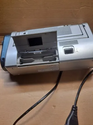 Radio Sony Portátil Plata