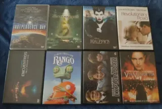Películas DVD a 5 euros cada una.