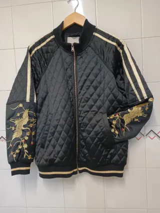 Bomber Pull&Bear raso negra bordada