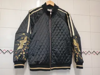 Bomber Pull&Bear raso negra bordada