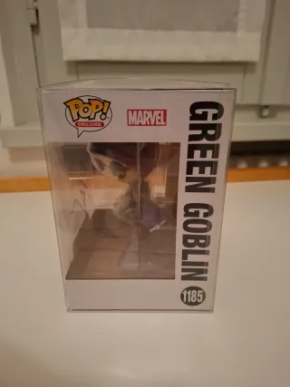 Funko pop green goblin autografato