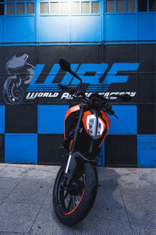 KTM Duke 125