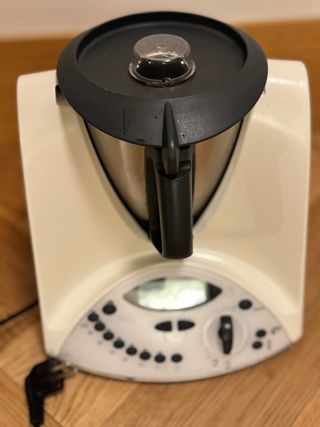 Thermomix TM31 con accesorios
