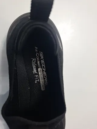 Zapatillas Skechers Negras Slip-On