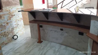 Barra de cocina a medida