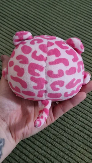 Peluche suave de gato rosa