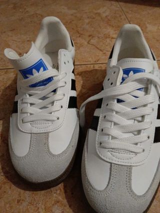 Adidas Bambas Blancas y Grises