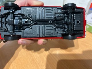 Ford Mustang GT 1/24 Rojo