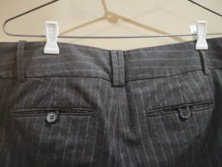 Pantalón gris de vestir Zara