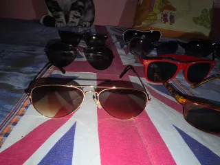 Lote 10 gafas de sol variadas