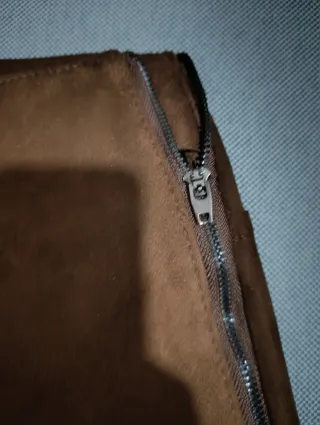 Falda marrón con cordones