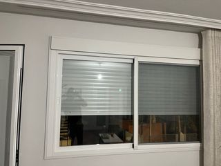 Puerta de aluminio 70x220