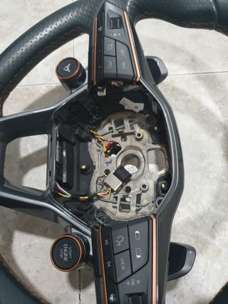 Volante Cupra León MK4 VZ modo cupra y arranque bo