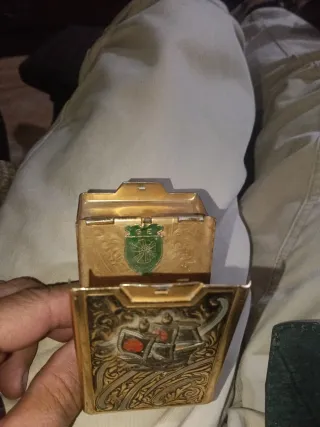 Pitillera de metal antigua