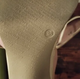 Merceditas Wonders tacón plataforma beige