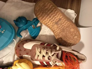 Lote Juguetes y Zapatillas Niños