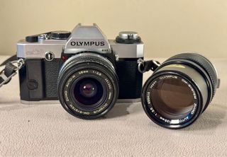Olympus OM20 + Objetivo Zuiko 135mm