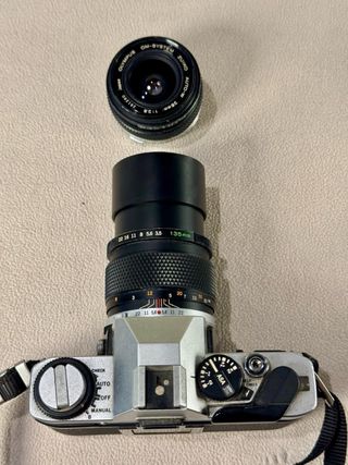 Olympus OM20 + Objetivo Zuiko 135mm